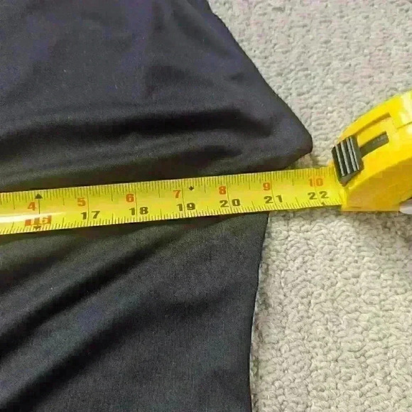 Champion 9 Runners shirt Size  XL w/key pocket - Picture 5 of 6